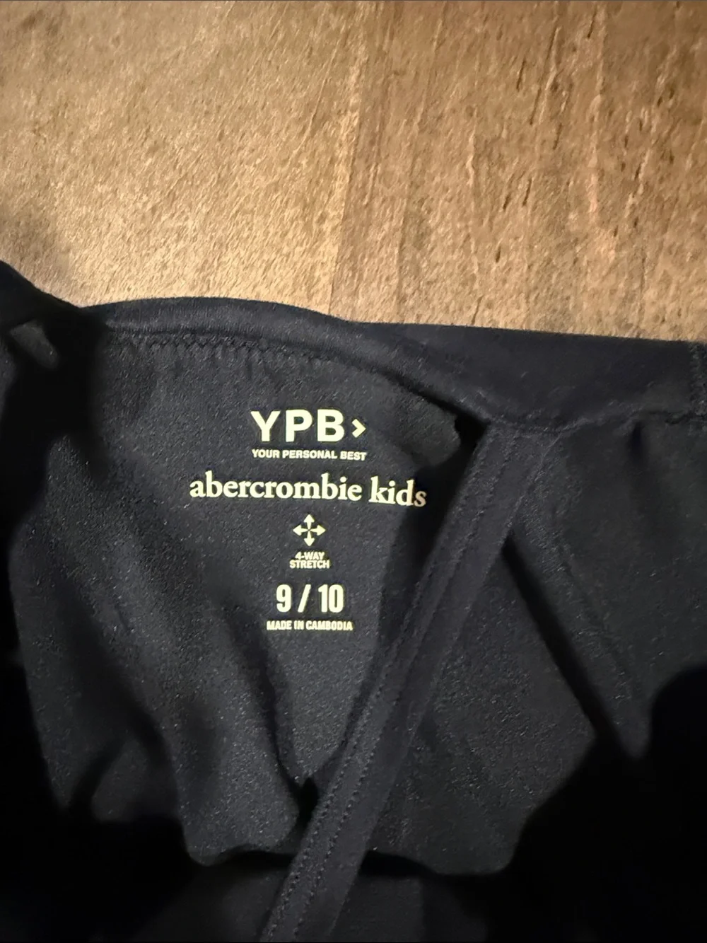 Abercrombie & Fitch sleek black